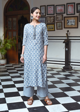 Soft Grey Maslin Kurti Set with Digital Print & Crepe Inner