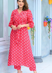 Pastel Peach Maslin Kurti Set with Digital Print & Crepe Inner