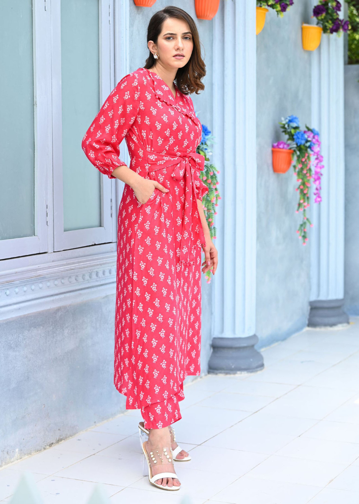Pastel Peach Maslin Kurti Set with Digital Print & Crepe Inner