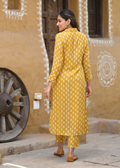 Pure Maslin Mustard Kurti Set with Digital Print & Full Inner