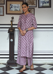 Lavender Pure Maslin Kurti Set with Digital Print & Heavy Crepe Inner
